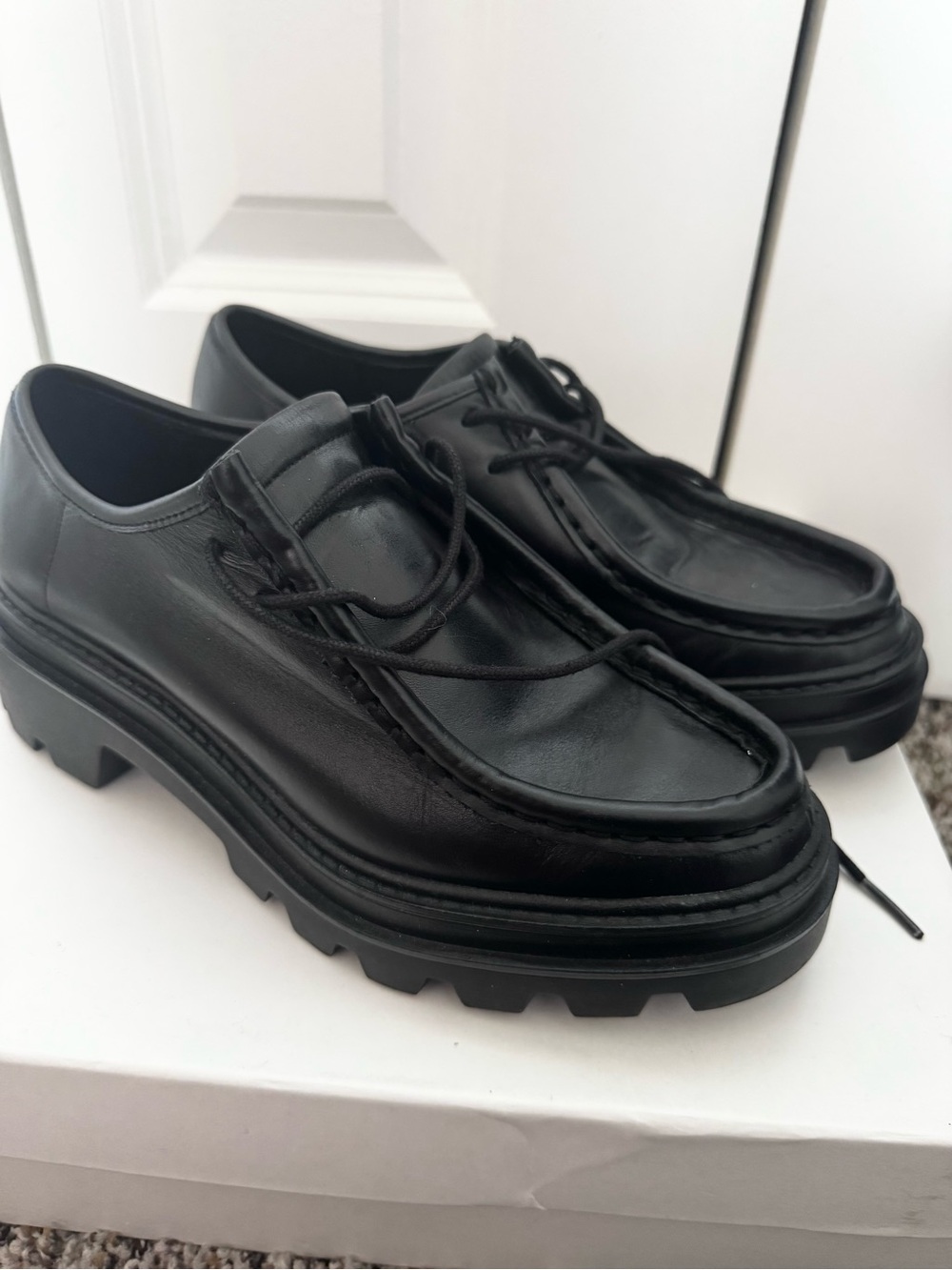 Zara Woman’s Black Leather Lace-Up Chunky Sole Shoe